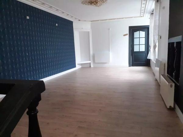 Vente immobilière : Immeuble à Halluin   240.58 m² 190 000 €- Deleu Immobilier Roncq.
