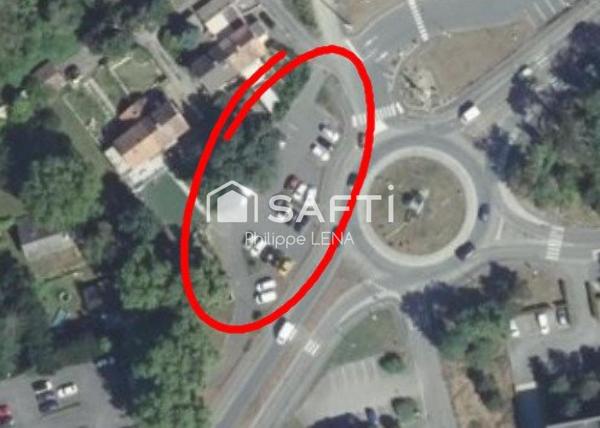 Terrain 930m² artère passante, ideal locaux PRO