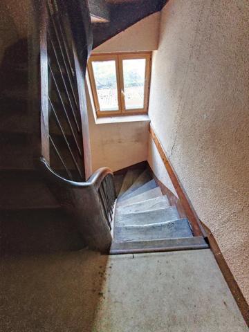 Moirans, Vente ensemble de 3 appartements en coproprièté  à rénover .