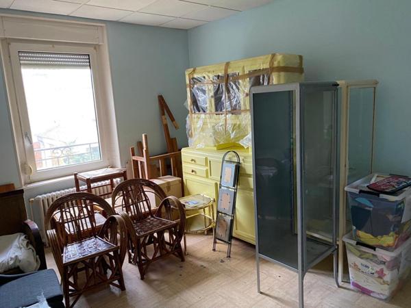 grande maison en centre ville , avec terrain