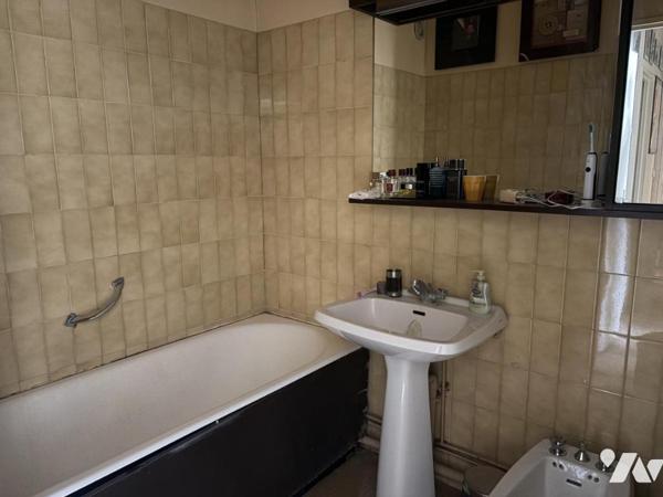 PARIS XIXe - Appartement 2 pièces - Secteur Crimée