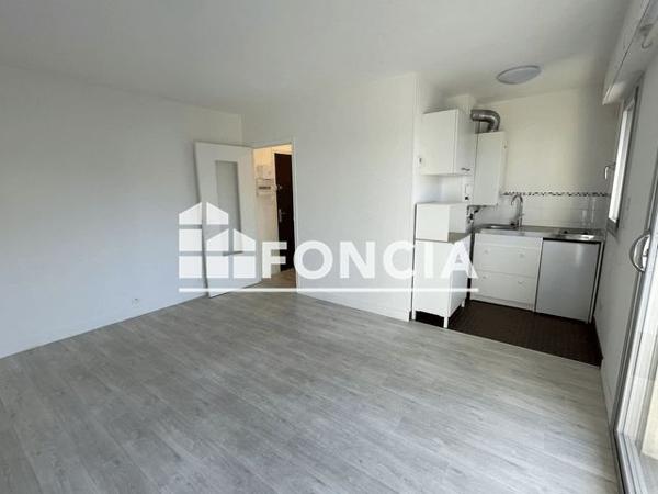 Location Studio 20.73 m² - 10 BIS RUE RICHEMONT Vannes 56000