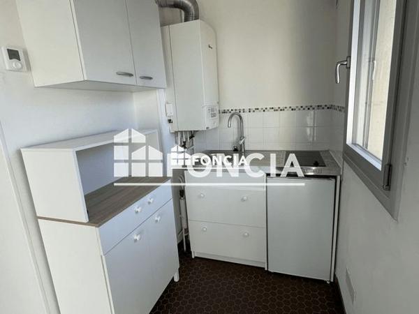 Location Studio 20.73 m² - 10 BIS RUE RICHEMONT Vannes 56000