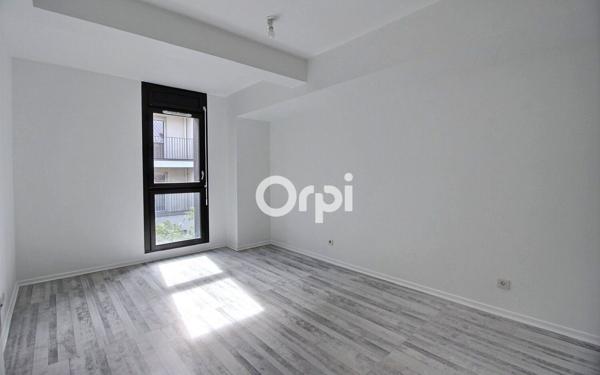 Appartement à vendre    2 pièces • 45,81 m2 Ris-Orangis