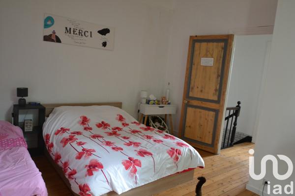 Maison à vendre 7 pièces 180 m² Châteaubernard