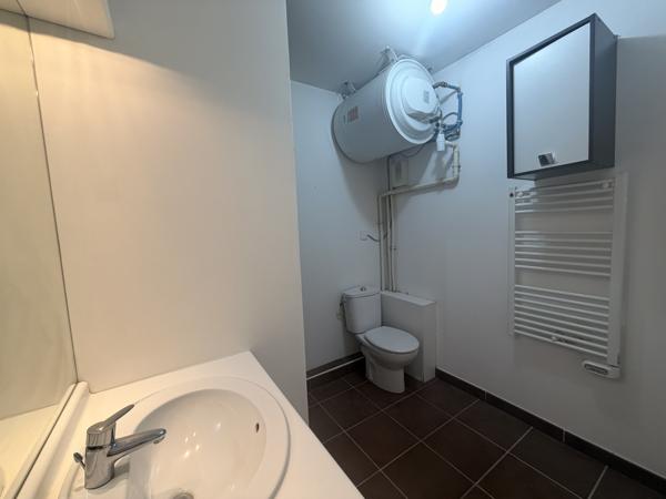 APPARTEMENT T1 au 1er étage 24.04m² - vue sur jardin - proche transports