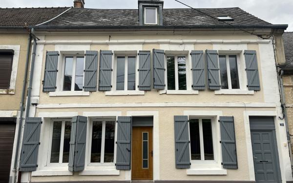 Maison à vendre    7 pièces •  Festieux