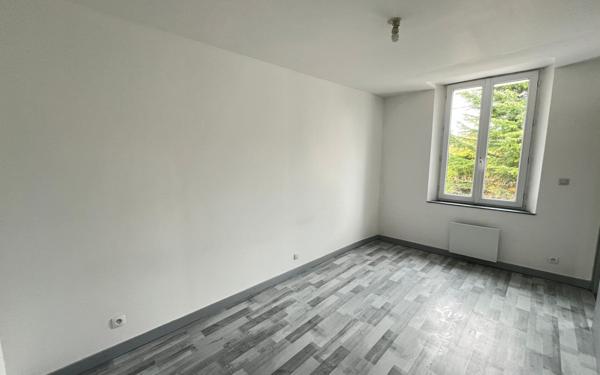 Maison à vendre    7 pièces •  Festieux