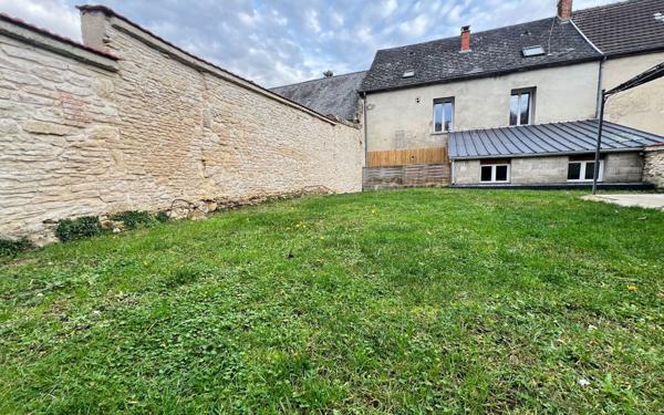 Maison à vendre    7 pièces •  Festieux