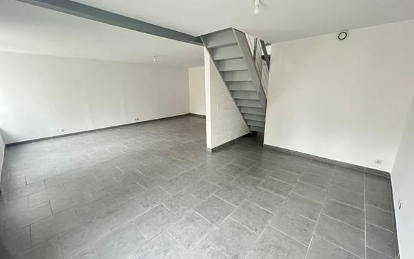 Maison à vendre    7 pièces •  Festieux