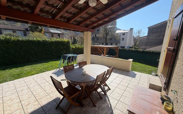 Maison à vendre    5 pièces • 89 m2 Saint-Égrève