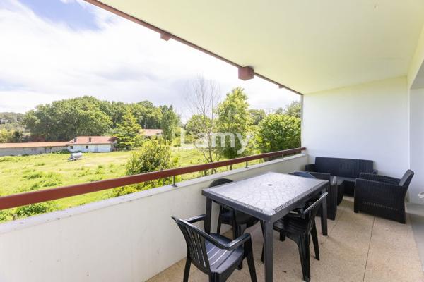 T1 bis avec terrasse et parking