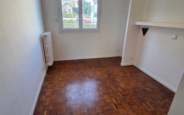 Appartement à vendre    3 pièces • 75,31 m2 Étampes