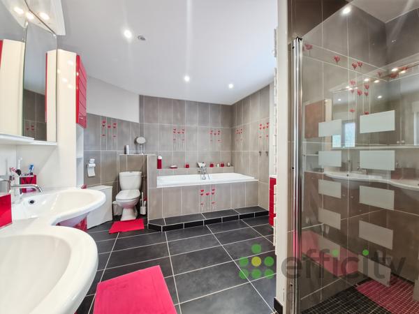 Maison 10 pièces - 287 m² Exclusivité efficity