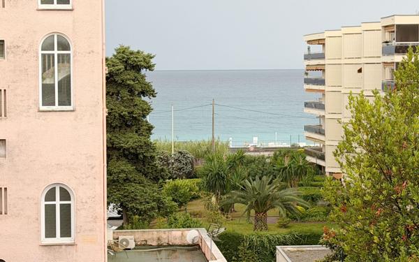 Appartement à vendre    1 pièce • 24 m2 Cannes