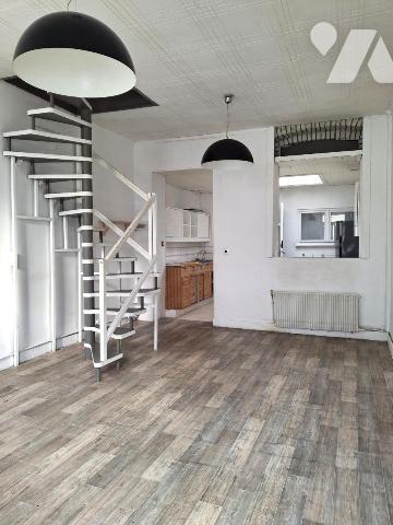 LILLE Moulin Maison sur rue calme de 63m² hab environ - 5 minutes du métro-