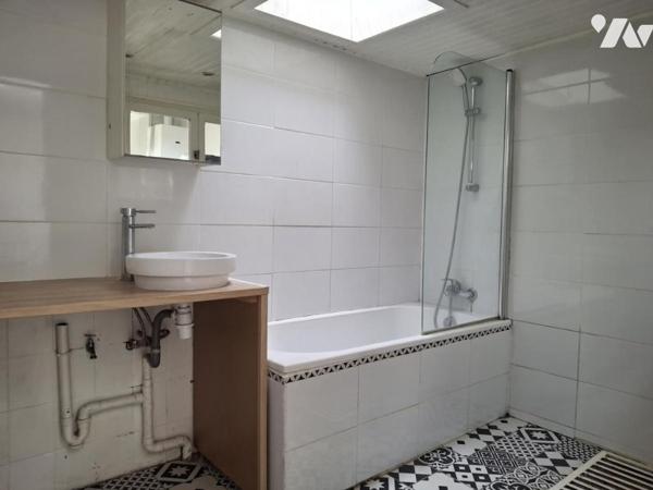 LILLE Moulin Maison sur rue calme de 63m² hab environ - 5 minutes du métro-