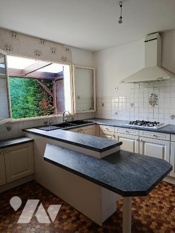 SAINT AMAND LES EAUX : MAISON INDIVIDUELLE DE PLAIN PIED