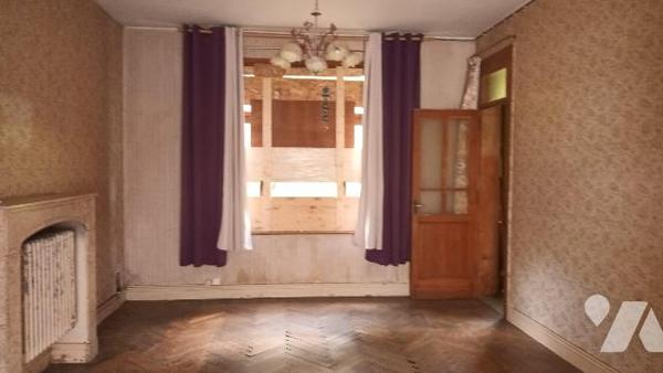 MAISON 7 PIÈCES AVEC JARDIN - BRUAY SUR ESCAUT Venez découvrir cette maison de 7 pièces d'envir...