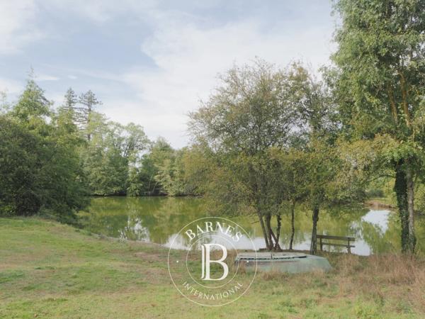 Orléans, Château 14 Chambres -  484 m² à vendre