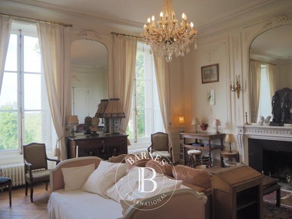 Orléans, Château 14 Chambres -  484 m² à vendre
