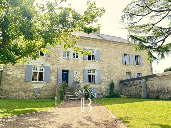 Doué-en-Anjou, Propriété 6 Chambres -  555 m² à vendre