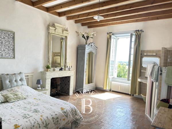 Doué-en-Anjou, Propriété 6 Chambres -  555 m² à vendre