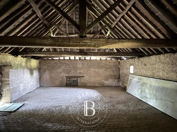 Doué-en-Anjou, Propriété 6 Chambres -  555 m² à vendre