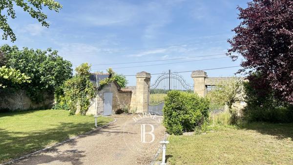 Doué-en-Anjou, Propriété 6 Chambres -  555 m² à vendre