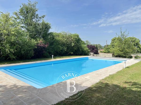 Doué-en-Anjou, Propriété 6 Chambres -  555 m² à vendre