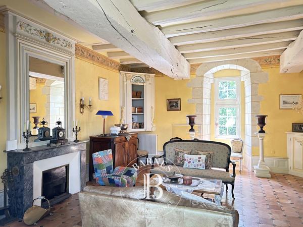 Doué-en-Anjou, Propriété 6 Chambres -  555 m² à vendre