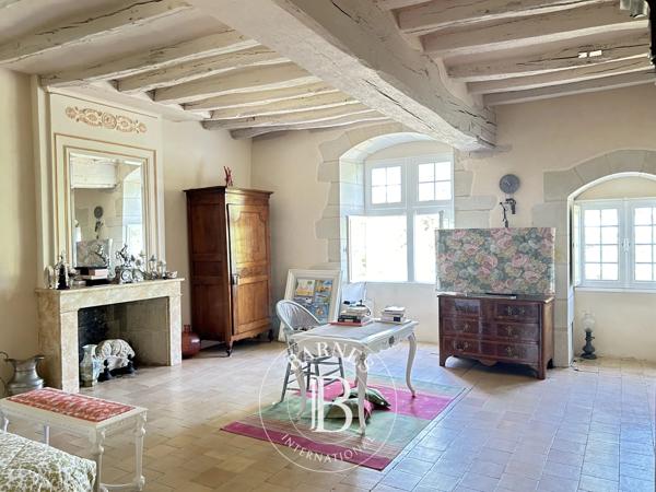 Doué-en-Anjou, Propriété 6 Chambres -  555 m² à vendre