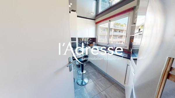 Appartement 3P ouvert sur balcon 8m² - SANS vis-à-vis - 75012