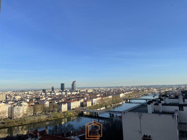 Duplex 3 pièce(s) 2 chambre(s) 80 m²