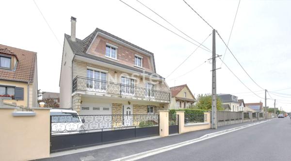 Maison Roissy En Brie 9 pièces - Centre-ville