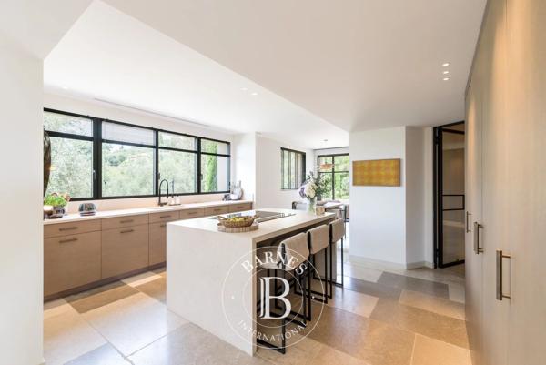 Grasse, Villa 5 Chambres -  410 m² à vendre