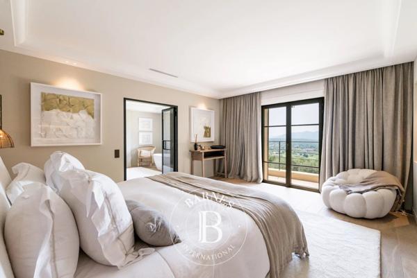 Grasse, Villa 5 Chambres -  410 m² à vendre