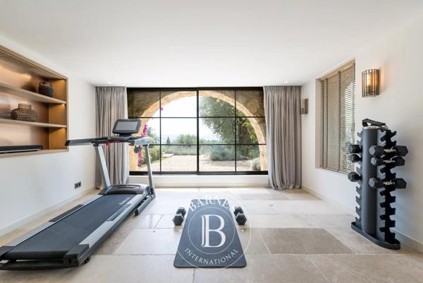 Grasse, Villa 5 Chambres -  410 m² à vendre