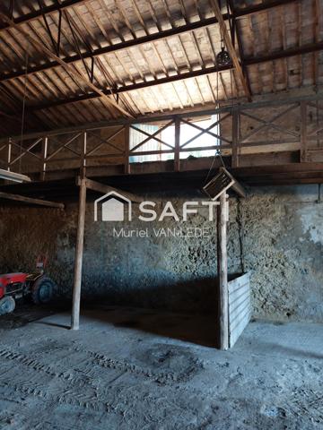 Remise en pierre de 235 m² avec vue dégagée sur la campagne