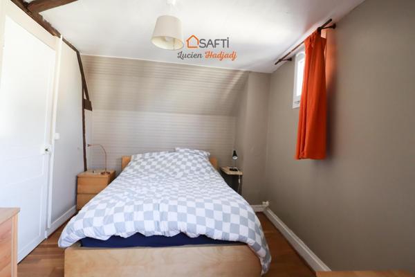 Maison de ville en briques. Années 1900. 6 pièces