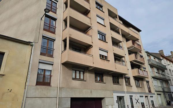 Appartement à vendre    3 pièces • 6 802 m2 Saint-Étienne