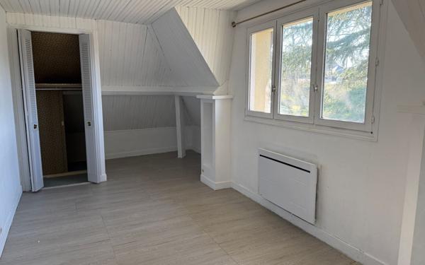 Maison à louer    6 pièces •  Gonneville-sur-Mer