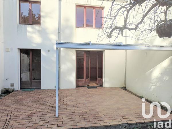 Maison à vendre 4 pièces 77 m² Saintes