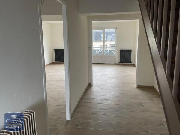 Appartement à louer 4 pièces 94.15m²