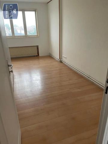Appartement à louer 4 pièces 94.15m²