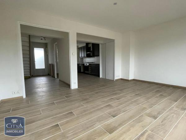 Appartement à louer 4 pièces 94.15m²