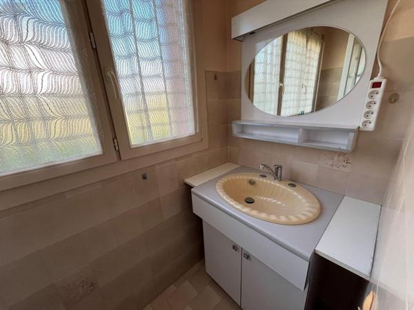 Maison à vendre à Montceau-les-Mines en Saône-et-Loire (71300), ref : 063/1457   
Bellevue