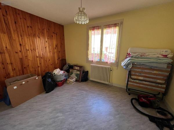 Maison à vendre à Montceau-les-Mines en Saône-et-Loire (71300), ref : 063/1457   
Bellevue