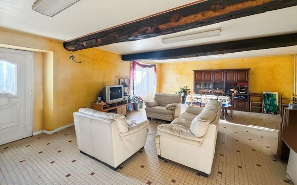 Maison à vendre    7 pièces • 153,18 m2 Louisfert