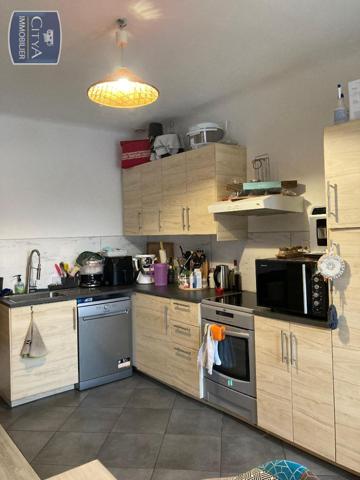 Appartement à louer 3 pièces 82.8m²